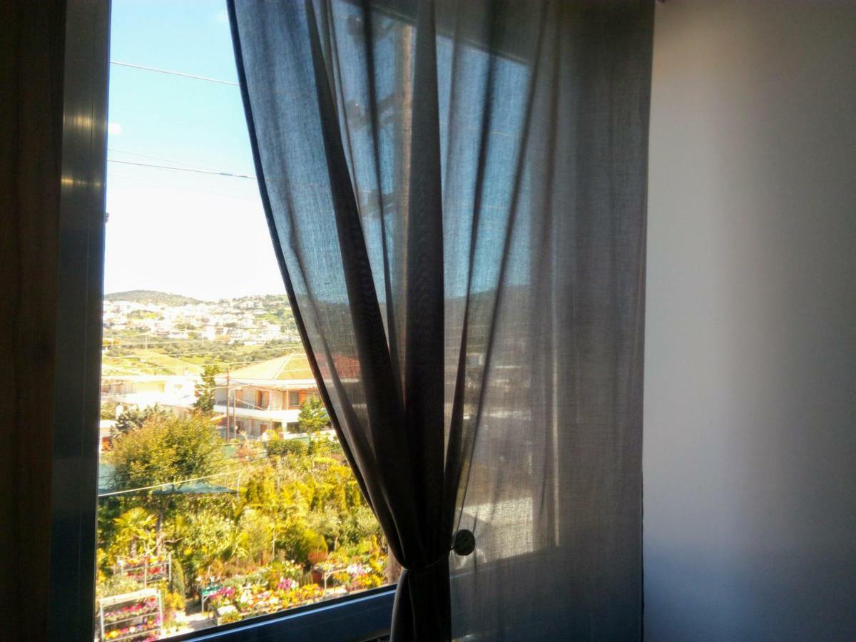 Cozy Apartment Near To The Airport Kouvarás Exterior foto
